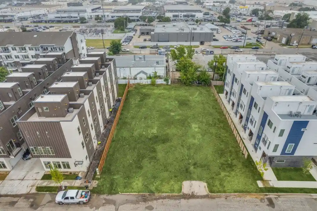 Photo 1 of Land for sale at 2816 Weisenberger St, Fort Worth, TX 76107 | MLS# 21224150 | Listing updated on 2026-04-02