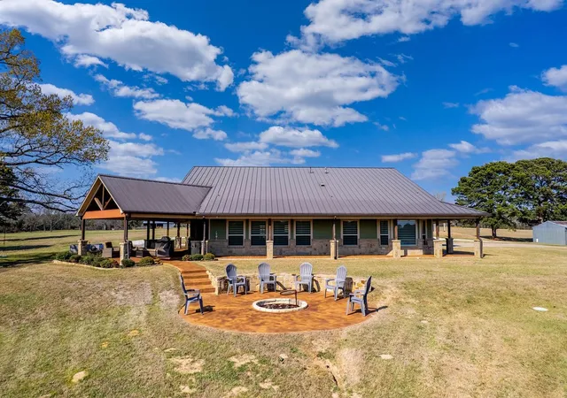 2nd image of 401 An County Road 138, Elkhart, TX 75839 | MLS# 21227181