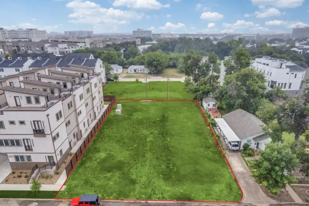 Photo 1 of Land for sale at 2825 Weisenberger St, Fort Worth, TX 76107 | MLS# 21224142 | Listing updated on 2026-04-02