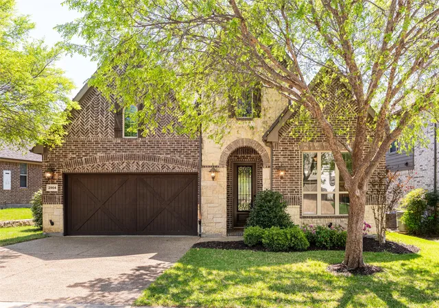 1st image of 2904 Nottingham Dr, Trophy Club, TX 76262 | MLS# 21218209