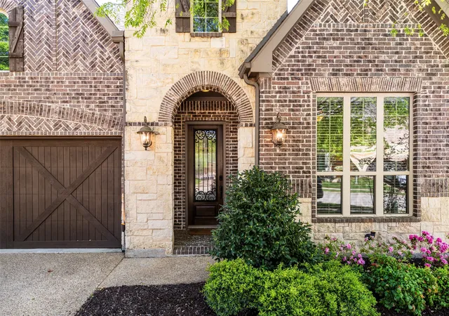 2nd image of 2904 Nottingham Dr, Trophy Club, TX 76262 | MLS# 21218209
