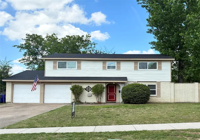 Photo 1 of Sale Pending at 2823 Ermine Wy, Dallas, TX 75234 | MLS# 21217831 | Listing updated on 2026-07-13