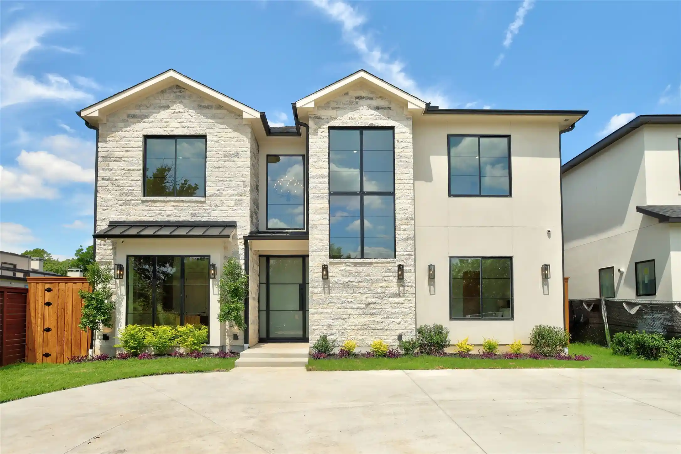 Photo 1 of Single family home for sale at 9327 Midway Rd, Dallas, TX 75220 | MLS# 21208099 | Listing updated on 2026-10-25