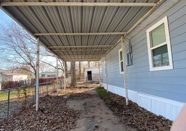 Homes for sale in Pottsboro, TX | 424 Sherman Dr, Pottsboro, TX 75076 | MLS# 21227609