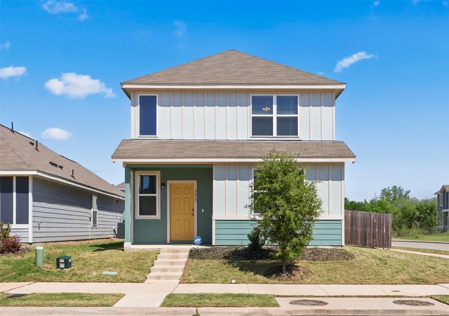 Photo 1 of Single family home for sale at 5677 Topwater Trl, Fort Worth, TX 76119 | MLS# 21223767 | Listing updated on 2026-08-18