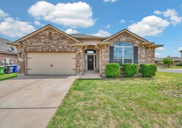 Photo 1 of Single family home for sale at 9801 Shallow Creek Dr, Waco, TX 76708 | MLS# 21227295 | Listing updated on 2026-09-23