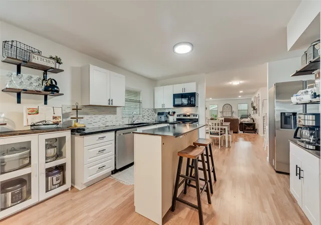 Photo 3 of Single family home for sale at 6555 Calmont Ave, Fort Worth, TX 76116 | MLS# 21219796 | Listing updated on 2026-07-22