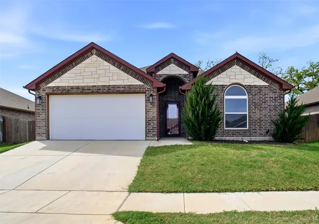 Homes for sale in Springtown, TX | 904 Avagail Ave, Springtown, TX 76082 | MLS# 21226139