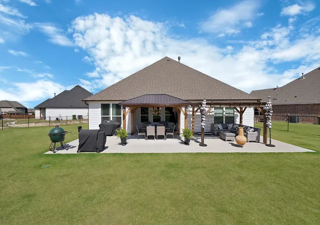 Photo 2 of Single family home for sale at 11705 Sand Cat Ct, Godley, TX 76044 | MLS# 21227753 | Listing updated on 2026-07-26