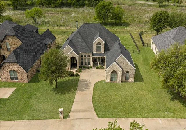 2nd image of 3000 Preston Club Dr, Sherman, TX 75092 | MLS# 21221541