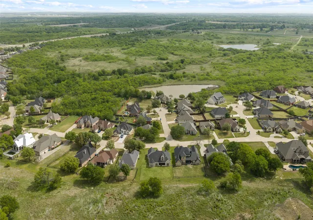 33rd image of 3000 Preston Club Dr, Sherman, TX 75092 | MLS# 21221541