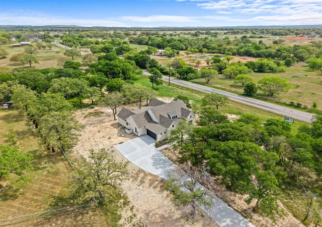 39th image of 1000 Bluebonnet Rdg, Weatherford, TX 76087 | MLS# 21223822