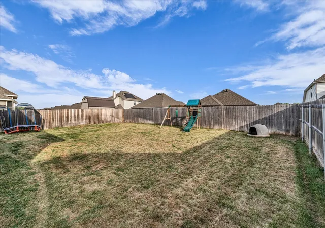 Photo 25 of Single family home for sale at 7008 Llano Dr, China Spring, TX 76633 | MLS# 21227727 | Listing updated on 2026-10-03