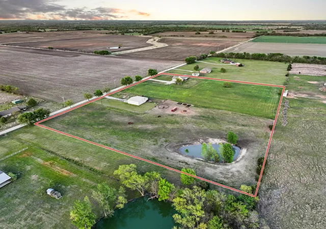 Homes for sale in Leonard, TX | 420 County Road 4825, Leonard, TX 75452 | MLS# 21227459