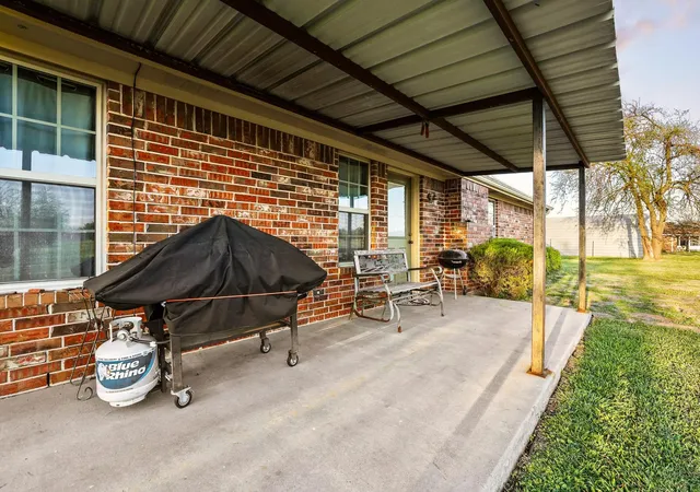 Homes for sale in Leonard, TX | 420 County Road 4825, Leonard, TX 75452 | MLS# 21227459