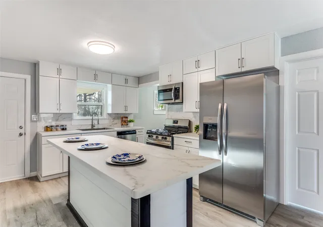 Photo 1 of Single family home for sale at 804 Lively St, Bowie, TX 76230 | MLS# 21227805 | Listing updated on 2026-08-03