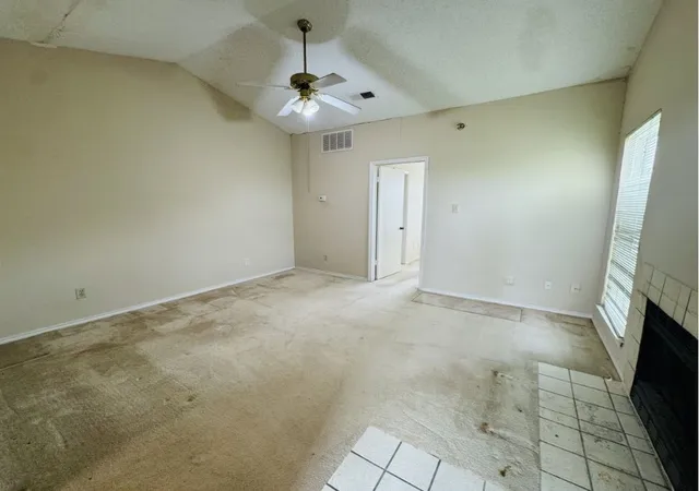 Listing Photo 5 - Condo for sale in building located at 4113 Esters Rd, Irving, TX 75038 - Unit #603