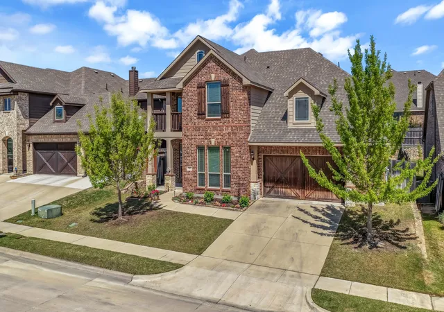 Photo 2 of Single family home for sale at 413 Sagebrush Dr, Aledo, TX 76008 | MLS# 21207962 | Listing updated on 2026-07-20