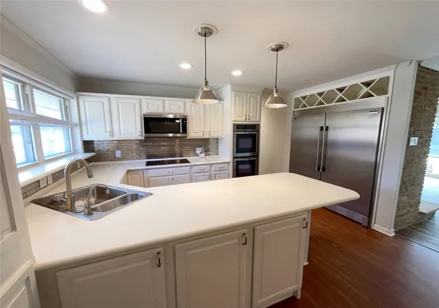 Photo 1 of Single family home for sale at 4106 Walnut Hill Ln, Dallas, TX 75229 | MLS# 21227983 | Listing updated on 2026-07-17