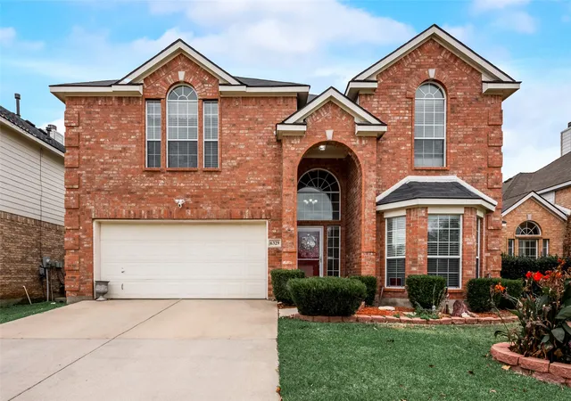 Photo 1 of Single family home for sale at 6329 Redeagle Creek Dr, Fort Worth, TX 76179 | MLS# 21226598 | Listing updated on 2026-08-24