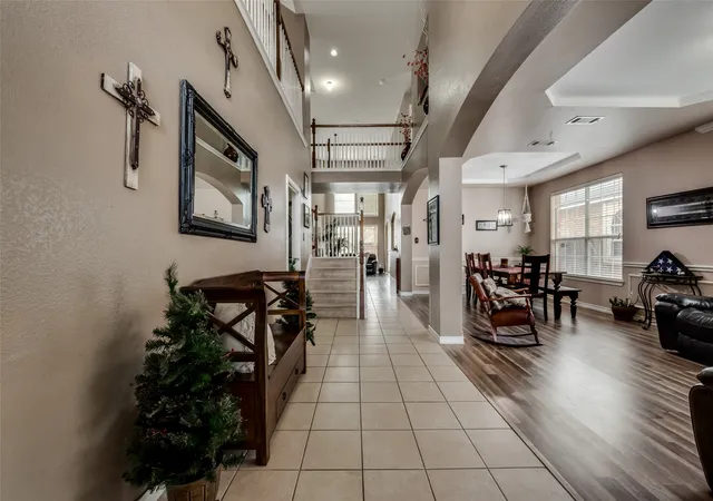 Photo 2 of Single family home for sale at 6329 Redeagle Creek Dr, Fort Worth, TX 76179 | MLS# 21226598 | Listing updated on 2026-08-24