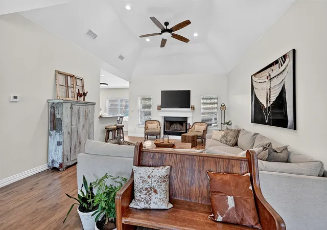 Homes for sale in Pottsboro, TX | 38 Lone Oak Blvd, Pottsboro, TX 75076 | MLS# 21224652