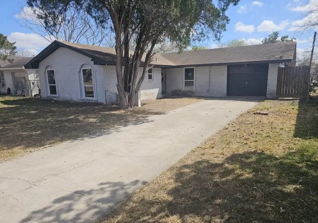 Photo 1 of Single family home for sale at 644 W Ligustrum Blvd, Robstown, TX 78380 | MLS# 21228052 | Listing updated on 2026-09-29