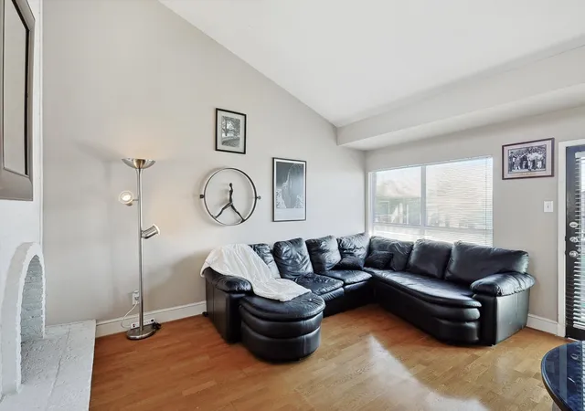 Photo 2 of Condo for sale at 5916 Sandhurst Ln #226, Dallas, TX 75206 | MLS# 21227686 | Listing updated on 2026-05-27