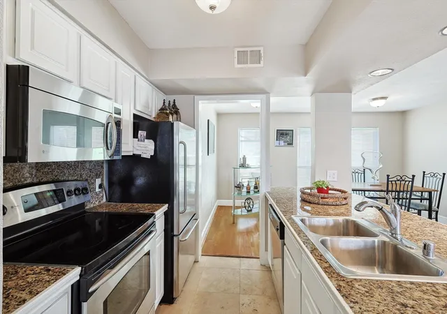 Photo 3 of Condo for sale at 5916 Sandhurst Ln #226, Dallas, TX 75206 | MLS# 21227686 | Listing updated on 2026-05-27