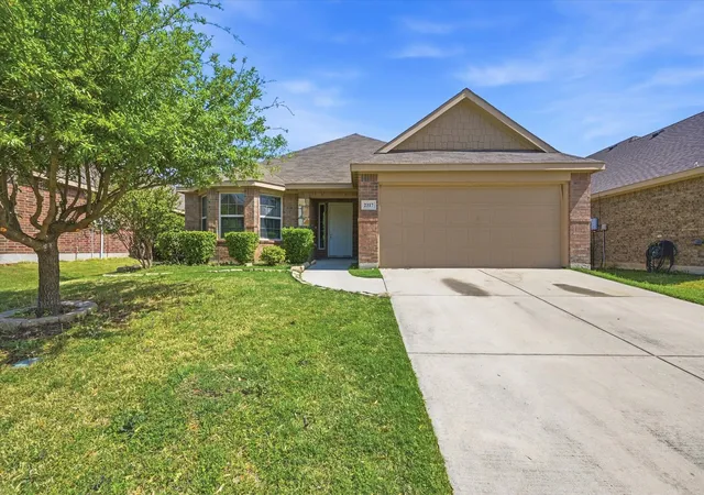 Photo 2 of Single family home for sale at 2317 Scott Creek Dr, Little Elm, TX 75068 | MLS# 21228102 | Listing updated on 2026-07-18