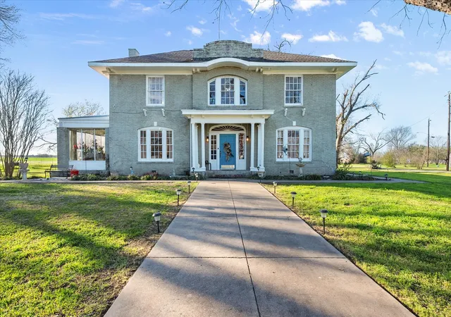 Homes for sale in Kerens, TX | 300 5th St, Kerens, TX 75144 | MLS# 21228112
