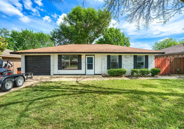 Homes for sale in Seagoville, TX | 736 Thedford Rd, Seagoville, TX 75159 | MLS# 21202035