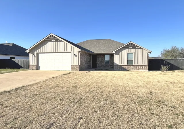 Homes for sale in Mabank, TX | 316 W James St, Mabank, TX 75147 | MLS# 21227966