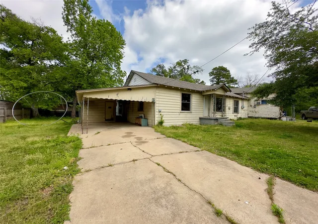 Homes for sale in Sulphur Springs, TX | 208 Anglin St, Sulphur Springs, TX 75482 | MLS# 21228262