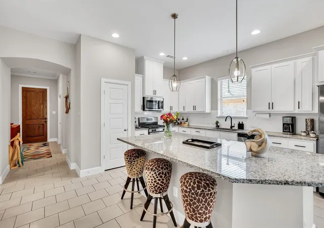 Photo 1 of Sale Pending at 5564 Vaquero Rd, Fort Worth, TX 76126 | MLS# 21227111 | Listing updated on 2026-09-20