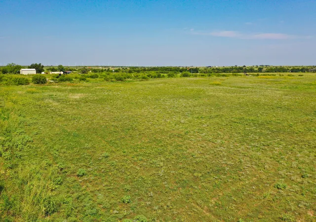 Photo 3 of House for sale at 3633 Acres Ballard Rd, Jacksboro, TX 76458 | MLS# 21228449 | Listing updated on 2026-10-05