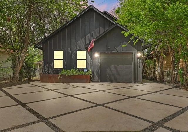 Photo 1 of Sale Pending at 2403 Dathe St, Dallas, TX 75215 | MLS# 21218292 | Listing updated on 2026-07-24