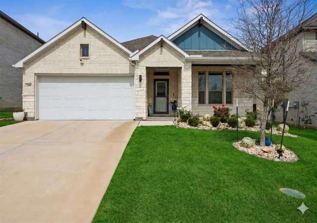 Photo 1 of Single family home for sale at 2404 Ponca Dr, Fort Worth, TX 76179 | MLS# 21228509 | Listing updated on 2026-07-17