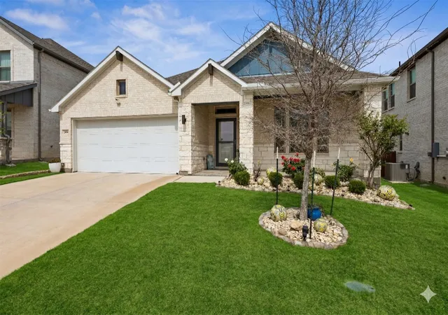 Photo 2 of Single family home for sale at 2404 Ponca Dr, Fort Worth, TX 76179 | MLS# 21228509 | Listing updated on 2026-07-17