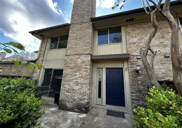 Photo 1 of Condo for sale at 2648 Custer Pkwy #B, Richardson, TX 75080 | MLS# 21228525 | Listing updated on 2026-07-21