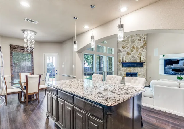 Photo 3 of Single family home for sale at 11916 Presario Rd, Mc Kinney, TX 75071 | MLS# 21225828 | Listing updated on 2026-10-02