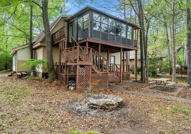 Single family home for sale at 405 Triple S Dr, Mount Vernon, TX 75457 | MLS# 21228588 | Listing updated on 2026-08-25