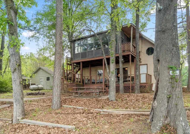 Single family home for sale at 405 Triple S Dr, Mount Vernon, TX 75457 | MLS# 21228588 | Listing updated on 2026-08-25