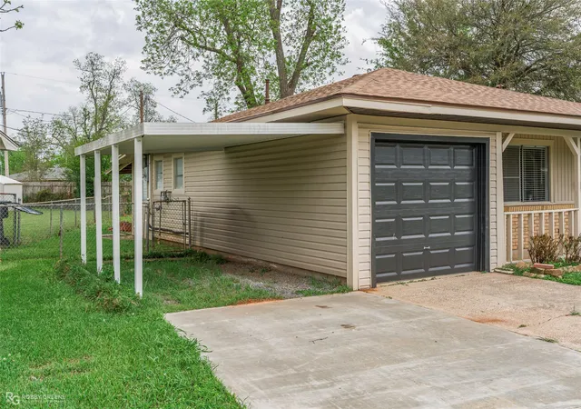 Homes for sale in Bossier City, LA | 4217 Logan St, Bossier City, LA 71112 | MLS# 21228226