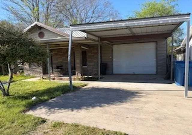 Homes for sale in Mexia, TX | 1129 E Palestine St, Mexia, TX 76667 | MLS# 21227955