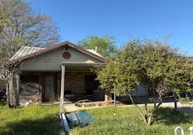 Homes for sale in Mexia, TX | 1129 E Palestine St, Mexia, TX 76667 | MLS# 21227955