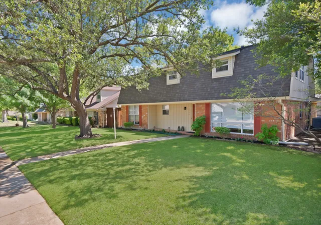 Homes for sale in Richardson, TX | 1427 Stagecoach Dr, Richardson, TX 75080 | MLS# 21209564