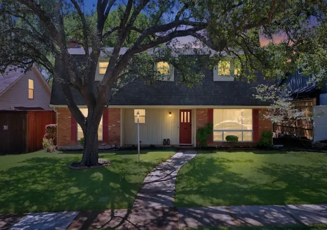 Homes for sale in Richardson, TX | 1427 Stagecoach Dr, Richardson, TX 75080 | MLS# 21209564