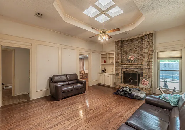 Homes for sale in Bedford, TX | 3309 Timber View Cir, Bedford, TX 76021 | MLS# 21228690