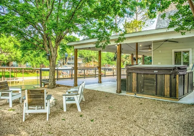 2nd image of 4021 Sioux Ct, Granbury, TX 76048 | MLS# 21228767